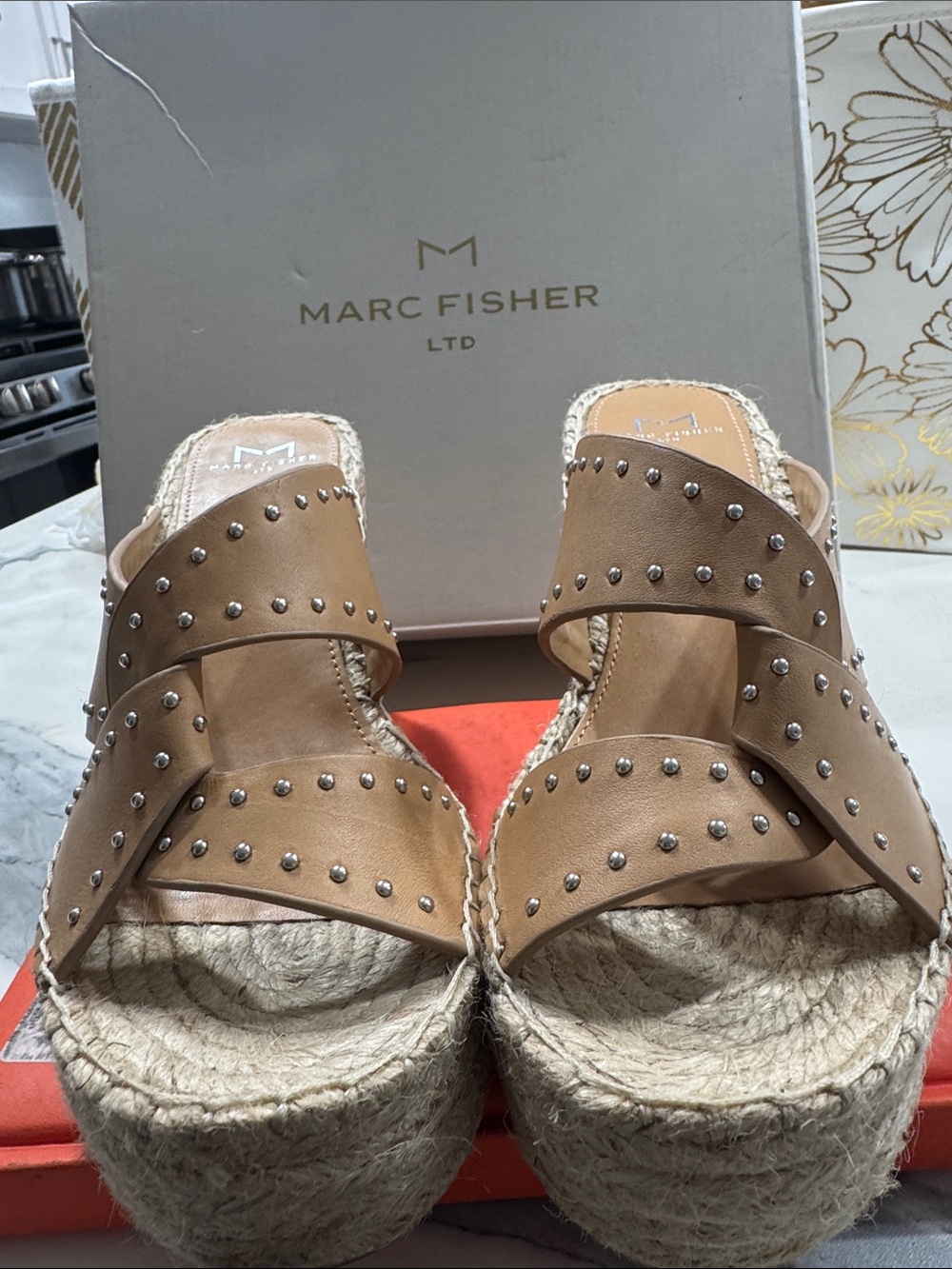 Marc Fisher LTD Angelina Studded Leather Espadrille Wedge Sandals Tan Womens 8M